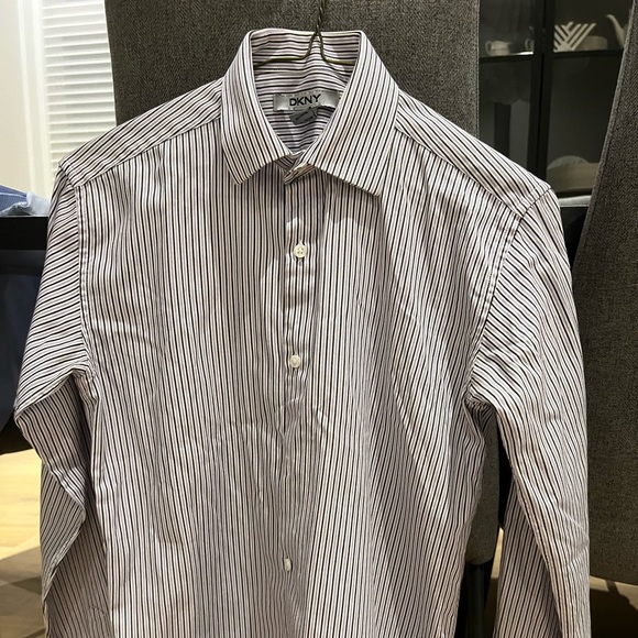 4 boys dress shirts - Picture 5 of 5